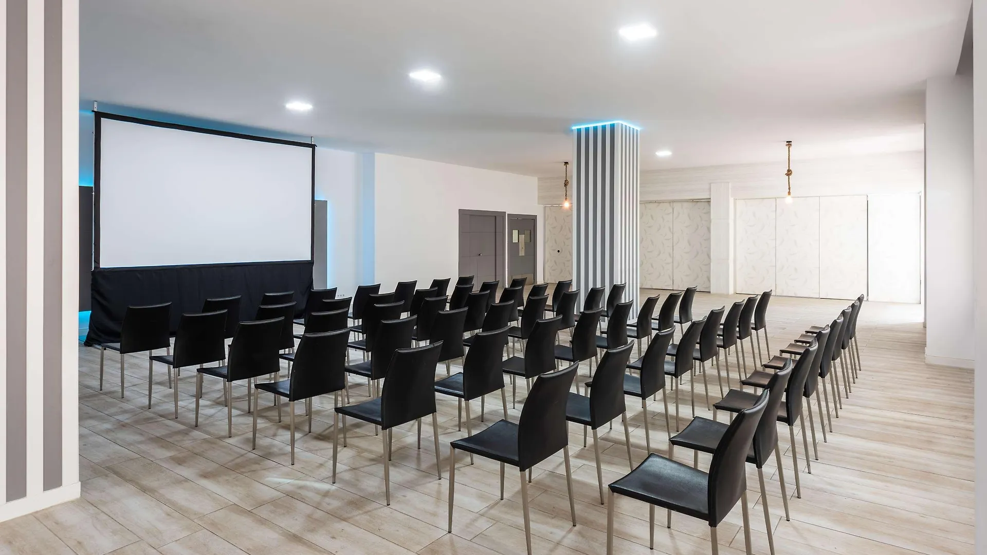 ***  Hotel Madrid Chamartin, Affiliated By Melia Spanje