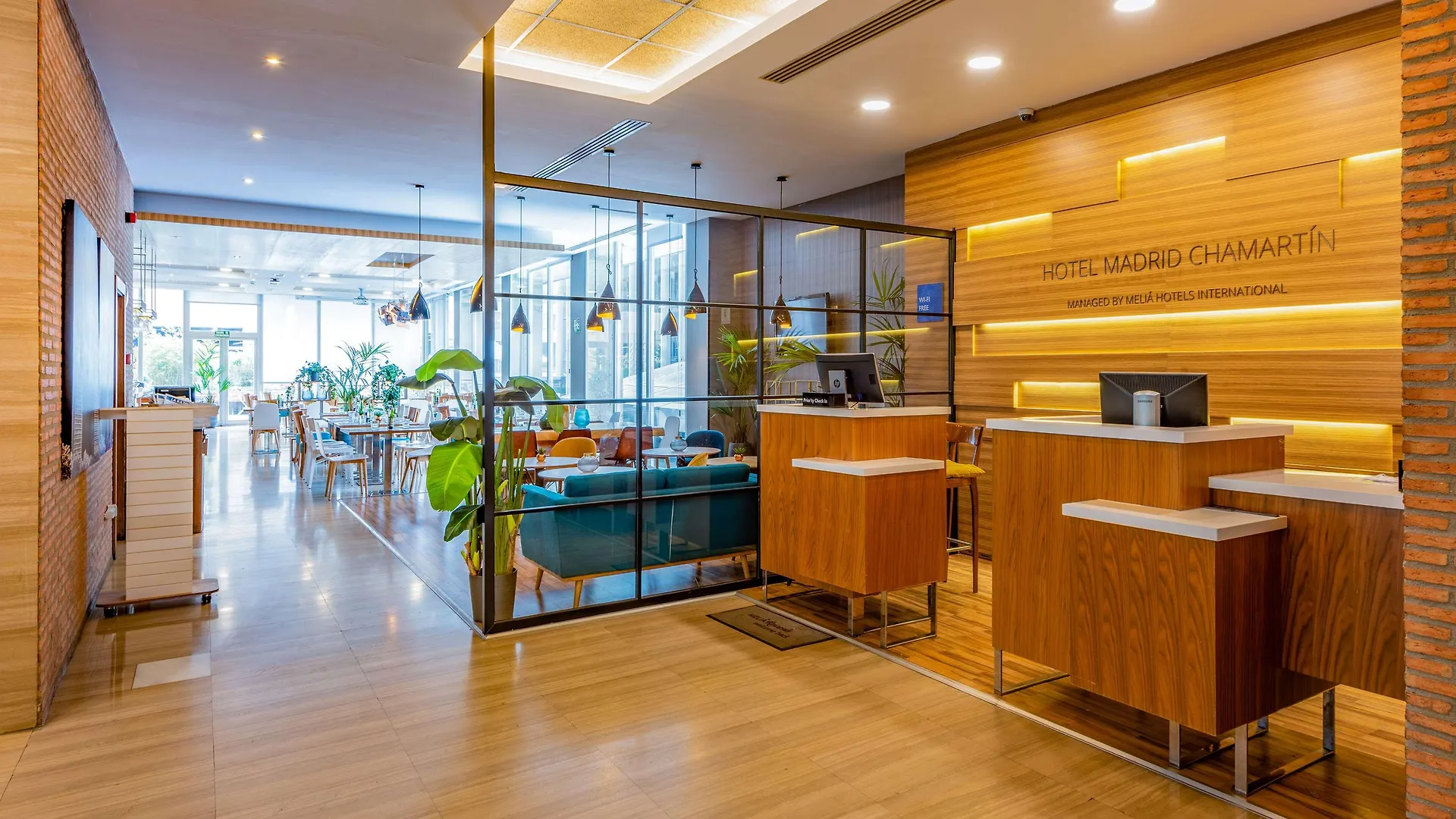 Hotel Madrid Chamartin, Affiliated By Melia