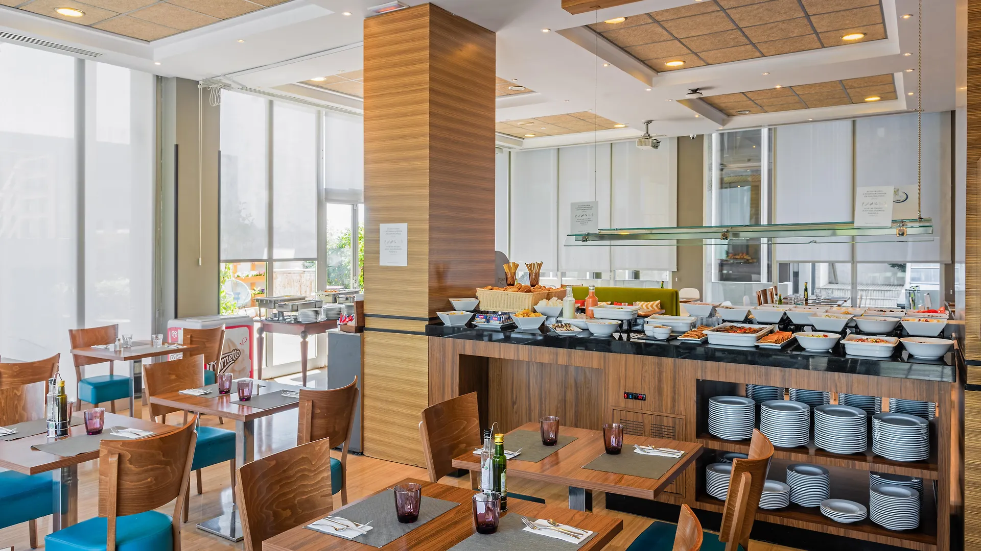 Hotel Madrid Chamartin, Affiliated By Melia
