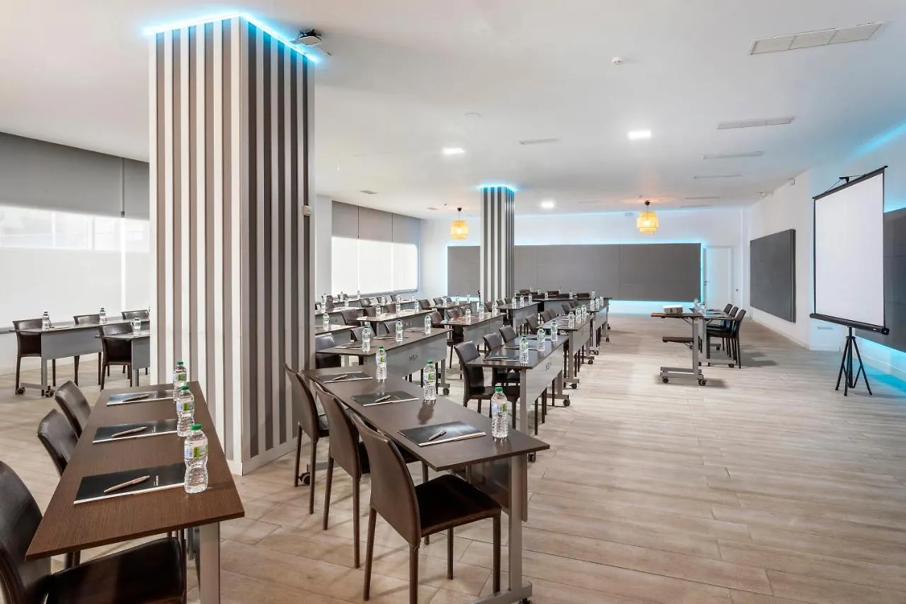 Hotel Madrid Chamartin, Affiliated By Melia Spanje