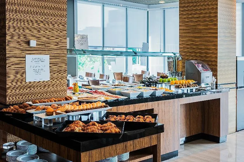 Hotel Madrid Chamartin, Affiliated By Melia